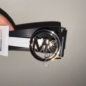 Michael Kors logo women’s belt size S gold / black
